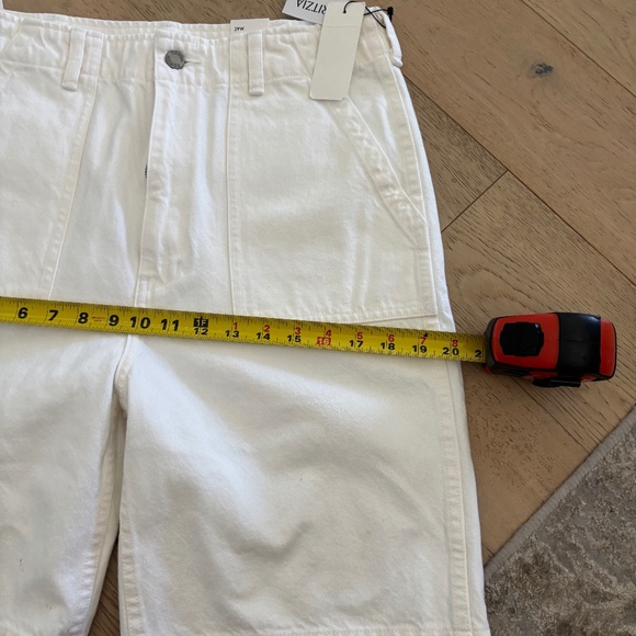 Aritzia Denim Forum Joni Loose Bermuda Short 29 NWT - Picture 4 of 6